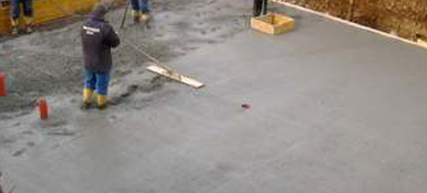 Concrete pump Stalybridge